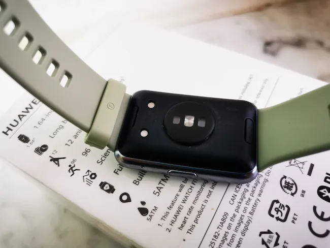 Обзор умных часов Huawei Watch Fit.