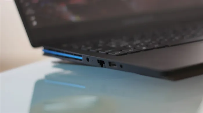 Обзор Honor Hunter V700: игровой ноутбук с уникальным охлаждением