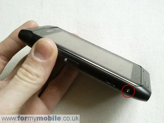 Как разобрать телефон Nokia N8 (2)