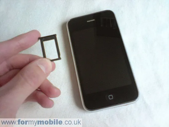 Как разобрать телефон Apple iPhone 3G (3)