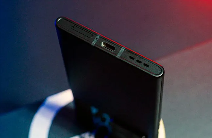 Nubia Z30 Pro 5G снизу