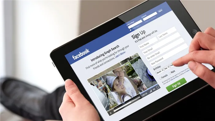 Facebook Ipad 1024x576 - На чем зарабатывает Facebook – история и перспективы повышения прибыльности