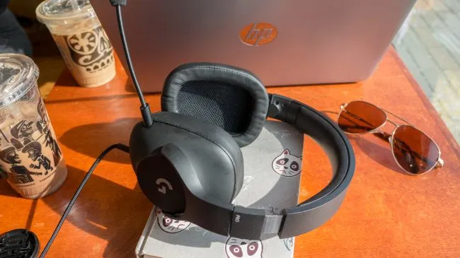 Наушники Logitech G Pro