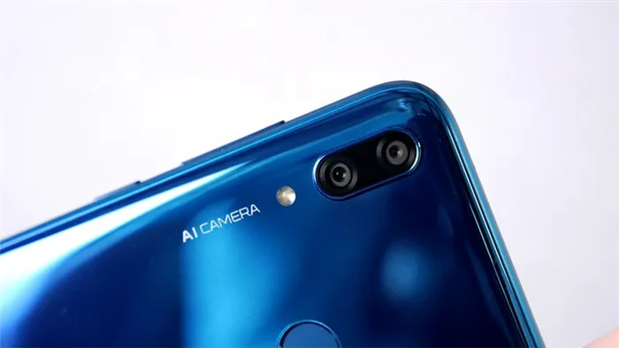 Тест смартфона Huawei Y7 2019: недорогой аппарат с приятной внешностью