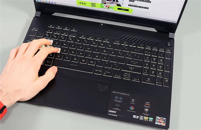 Клавиатура Asus TUF Gaming A15 (2022)