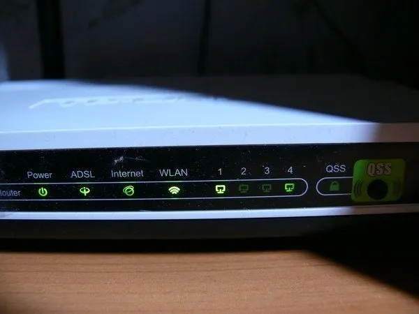 Ожидаем пока на панели сетевого устройства загорится ADSL индикатор