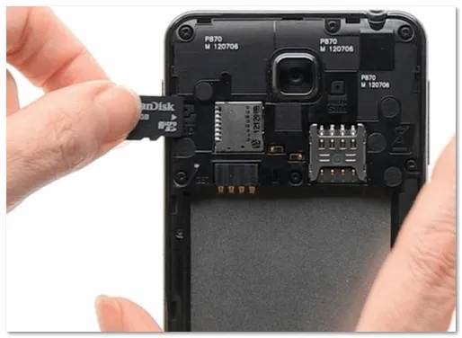 Подключаем MicroSD карту к телефону