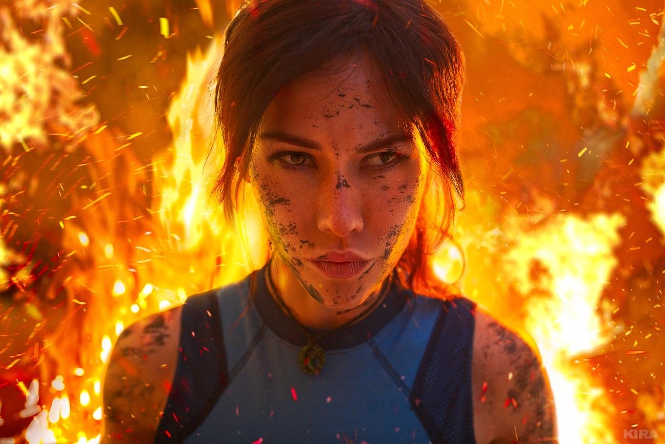 Красивый косплей Лары Крофт из Shadow of the Tomb Raider